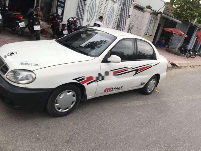 Bán xe Daewoo Nubira sản xuất 2000, màu trắng, nhập khẩu, giá 65tr0