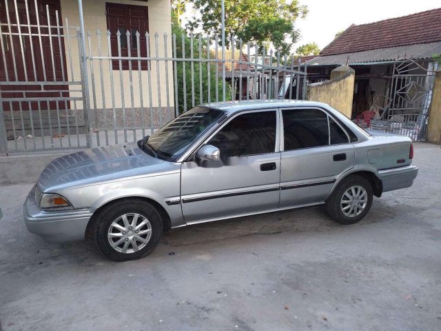 Bán xe Toyota Corolla năm 1985, màu xám, xe nhập còn mới0