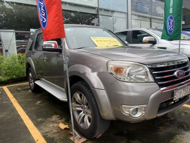 Cần bán lại xe Ford Everest năm sản xuất 2010, màu xám  