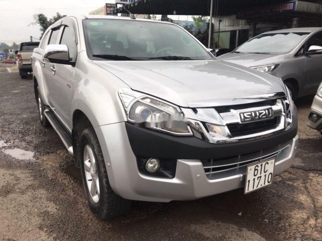 Bán Isuzu Dmax đời 2013, màu bạc, số sàn0