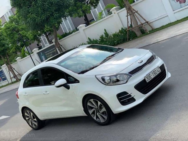 Cần bán gấp Kia Rio đời 2015, màu trắng, xe nhập, giá 425tr0