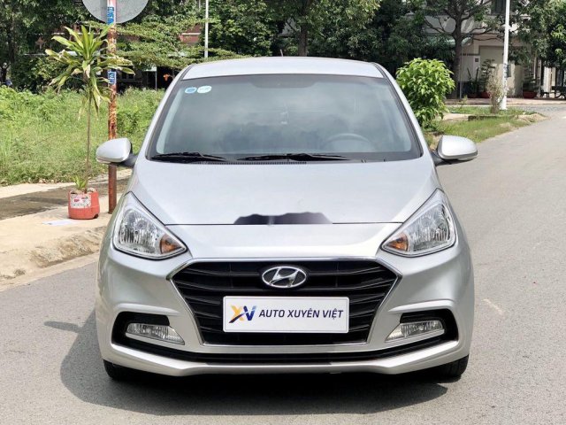 Bán xe Hyundai Grand i10 đời 2019, màu bạc còn mới, giá tốt