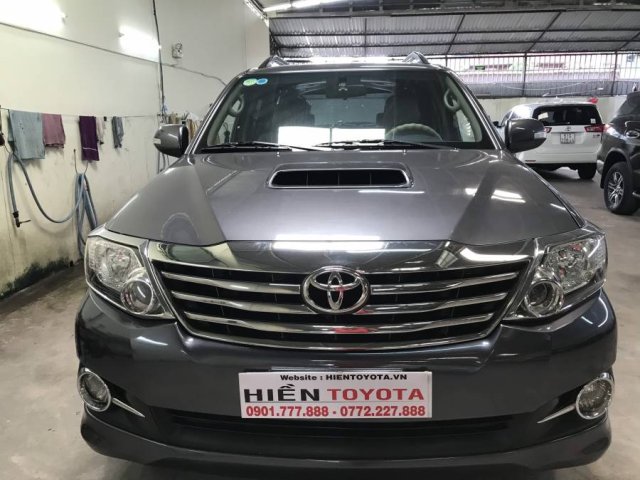 Bán xe Toyota Fortuner 2.5G sản xuất năm 2016, màu xám, số sàn, 720 triệu