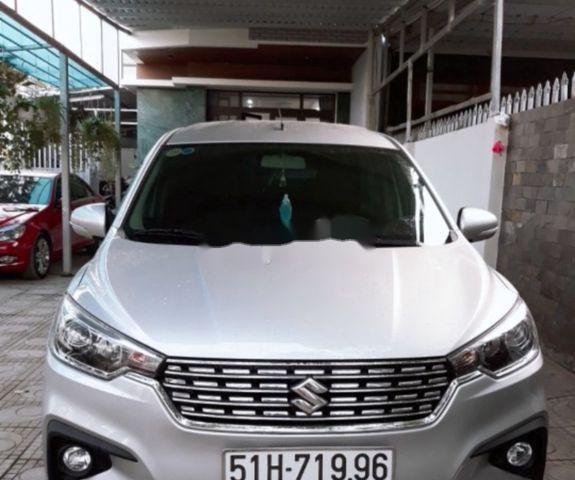 Bán xe Suzuki Ertiga sản xuất 2020, màu bạc, giá tốt