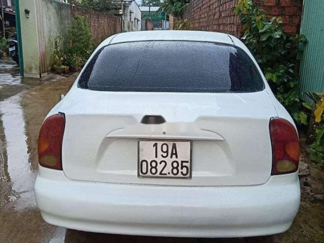 Cần bán lại xe Daewoo Lanos năm 2001, màu trắng, nhập khẩu nguyên chiếc