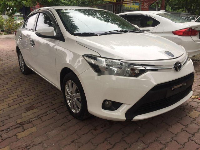 Cần bán lại xe Toyota Vios đời 2016, màu trắng, số sàn, giá chỉ 359 triệu