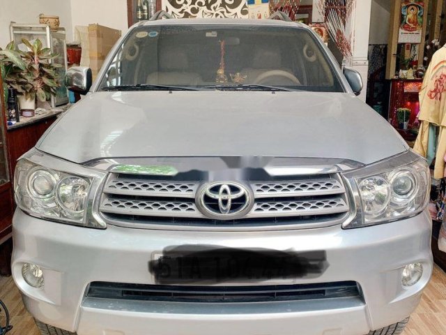 Bán Toyota Fortuner năm sản xuất 2011, nhập khẩu nguyên chiếc 0