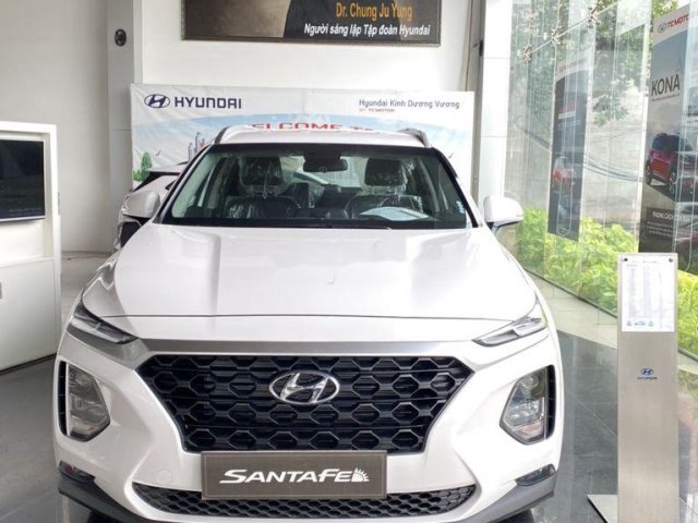 Cần bán Hyundai Santa Fe năm sản xuất 2020, màu trắng, 995 triệu0