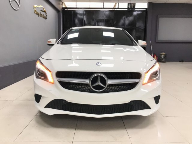 Bán Mercedes-Benz CLA 200 sx 2016, màu trắng