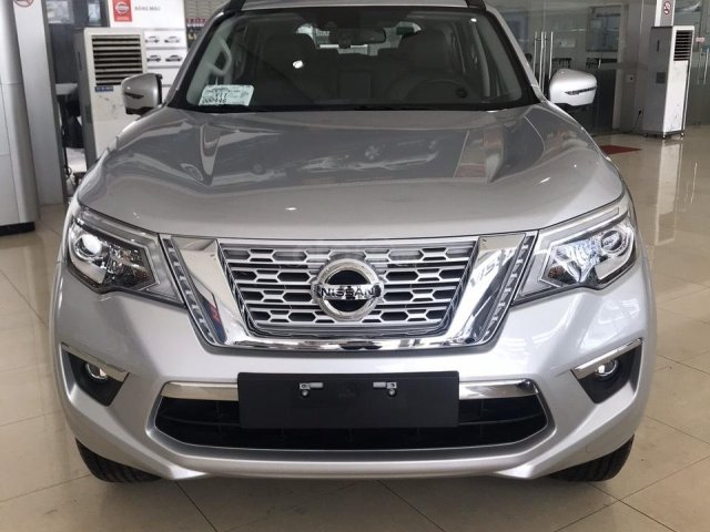 Xe Nissan Terra V AT 4x4 nhập khẩu0