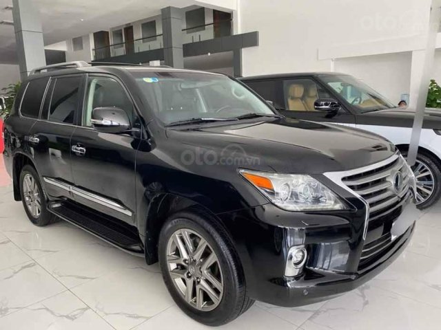 Xe Lexus LX 570 năm 2014, màu đen, xe nhập