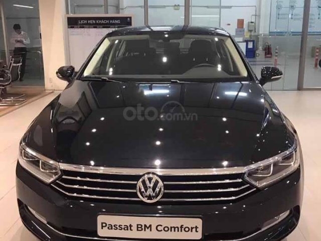Cần bán Volkswagen Passat đời 2018, màu đen, nhập khẩu0