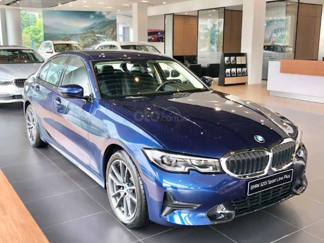 Cần bán BMW 320i năm sản xuất 2019, màu xanh lam, xe nhập