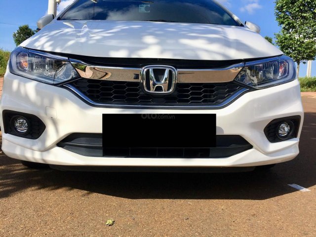 Bán Honda City đời 2017, màu trắng số tự động0