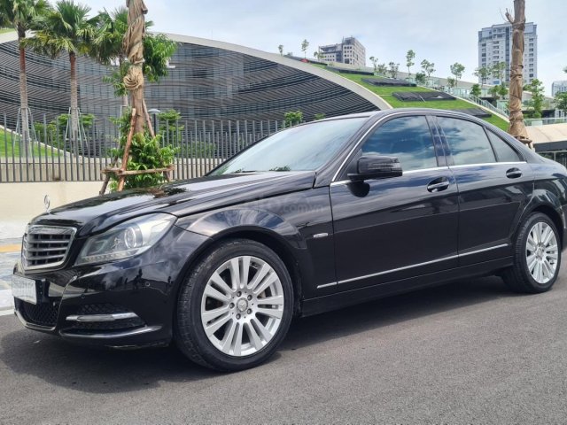 Cần bán lại xe Mercedes C250 đời 20110