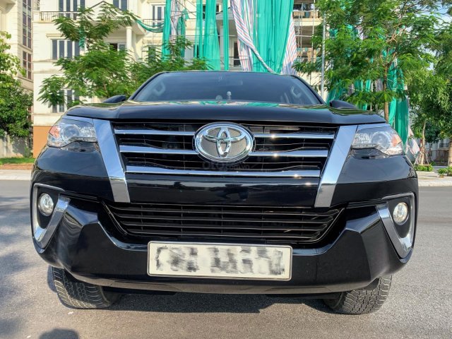 Bán Toyota Fortuner 4x2 AT 2017 nhập khẩu