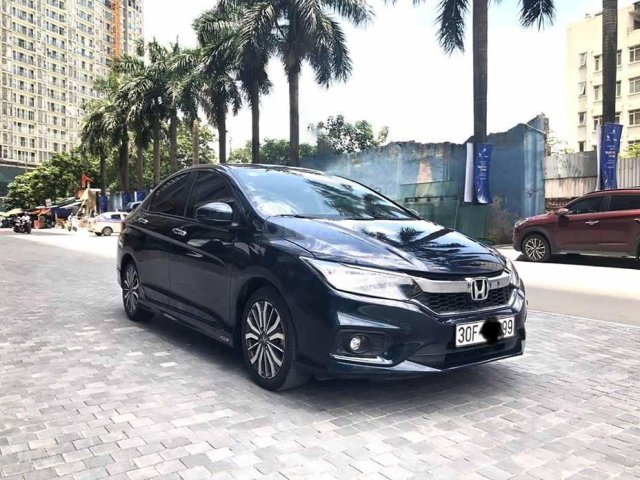 Cần bán xe Honda City TOP sản xuất 2018, màu xanh lam chính chủ0