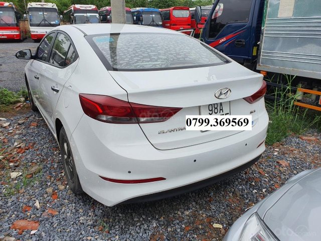 Ngân hàng bán đấu giá xe Hyundai Elantra 2016