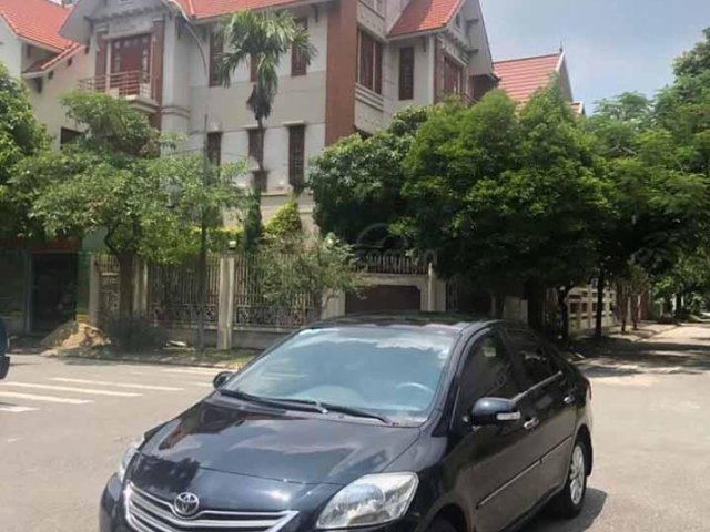 Cần bán xe Toyota Vios 1.5MT năm sản xuất 2011, màu đen 