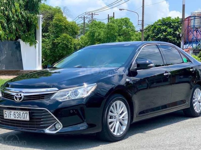 Bán Toyota Camry 2.5G năm sản xuất 2016, màu đen  