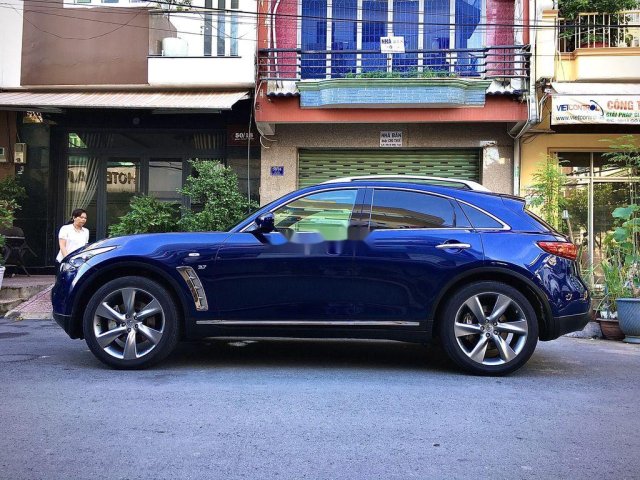 Bán ô tô Infiniti QX70 đời 2016, màu xanh, hàng độc lạ0