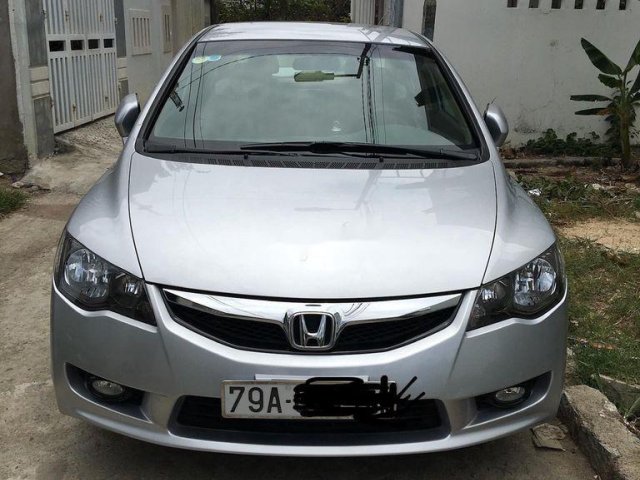 Chính chủ bán xe Honda Civic 1.8AT đời 2012, màu bạc, giá 430tr