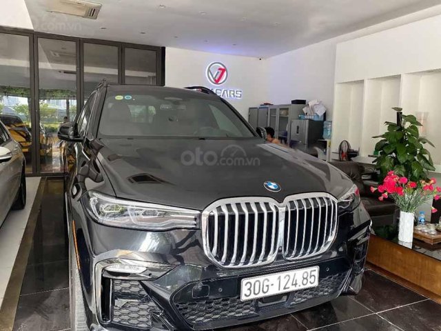 Cần bán xe BMW X7 sản xuất năm 2020, màu đen, nhập khẩu0