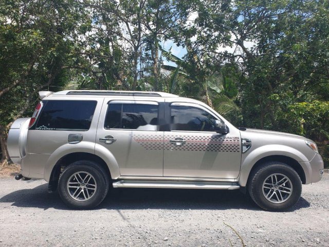 Bán ô tô Ford Everest năm sản xuất 2009, màu bạc còn mới, giá chỉ 373 triệu