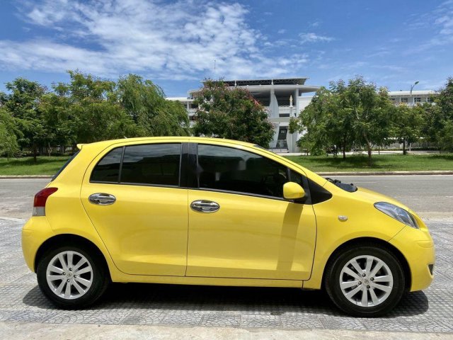 Bán Toyota Yaris đời 2009, màu vàng, nhập khẩu còn mới giá cạnh tranh