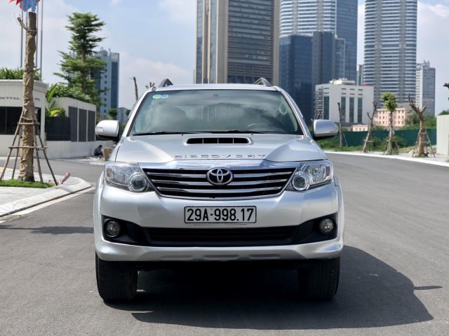 Bán Toyota Fortuner năm sản xuất 2013, giá cạnh tranh0