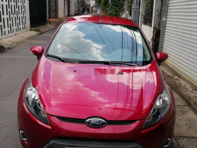 Cần bán gấp Ford Fiesta năm 2011, chính chủ, 285 triệu