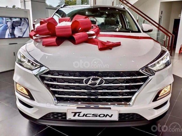 [Siêu khuyến mãi] Hyundai Tucson 2020 giảm ngay 50% thuế TB + quà tặng cực kỳ hấp dẫn, trả trước 200 triệu nhận ngay xe