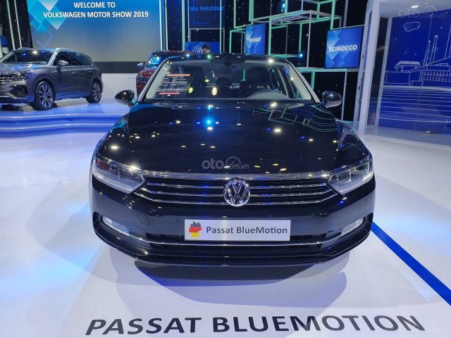 Volkswagen Passat Bluemotion đủ màu sắc (Đen, trắng, bạc, xanh, xám) - Khuyến mãi tiền mặt + quà tặng phụ kiện cực khủng0