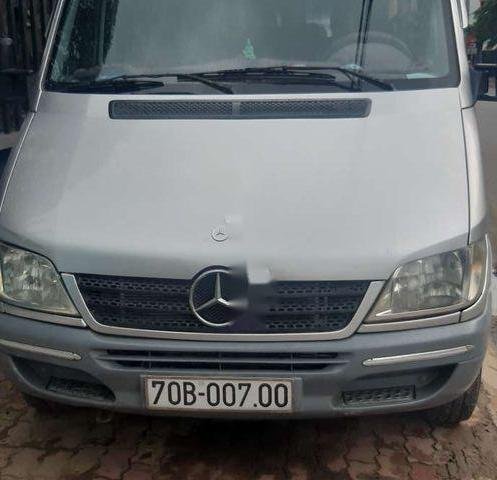 Cần bán xe Mercedes Sprinter năm 2004, giá chỉ 120 triệu0