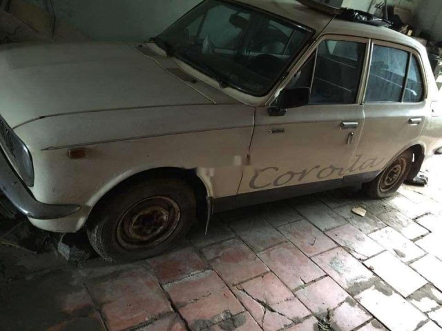 Bán xe Toyota Corolla đời 1974, màu trắng, nhập khẩu 