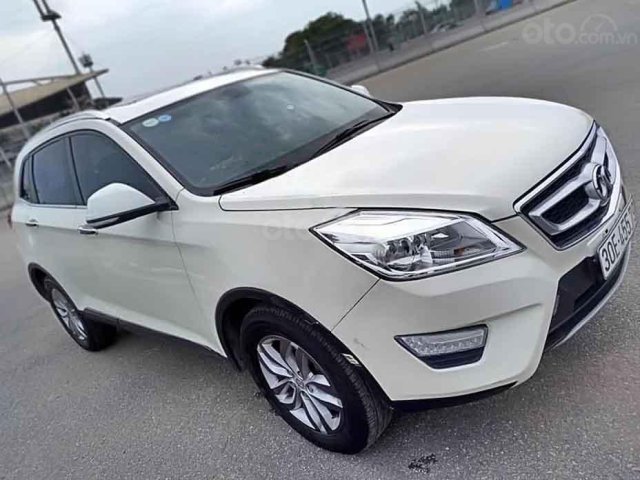 Bán BAIC X65 sản xuất năm 2017, màu trắng, nhập khẩu chính chủ0