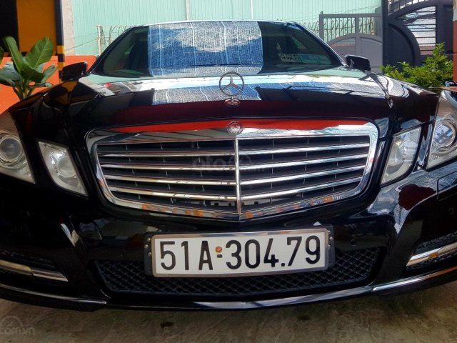 Cần bán gấp Mercedes E300 sản xuất 2011 như mới, giá chỉ 780tr0