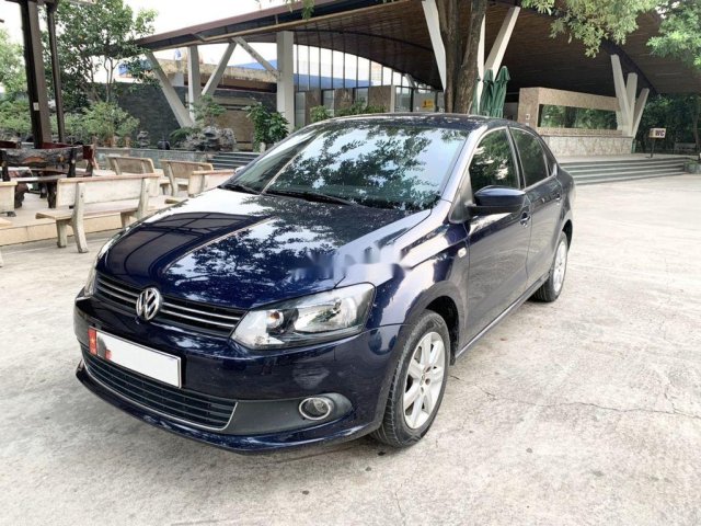 Bán Volkswagen Polo 1.6AT sản xuất 2015, màu xanh lam, nhập khẩu 