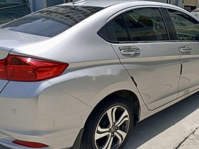 Cần bán Honda City đời 2014, màu bạc, số tự động