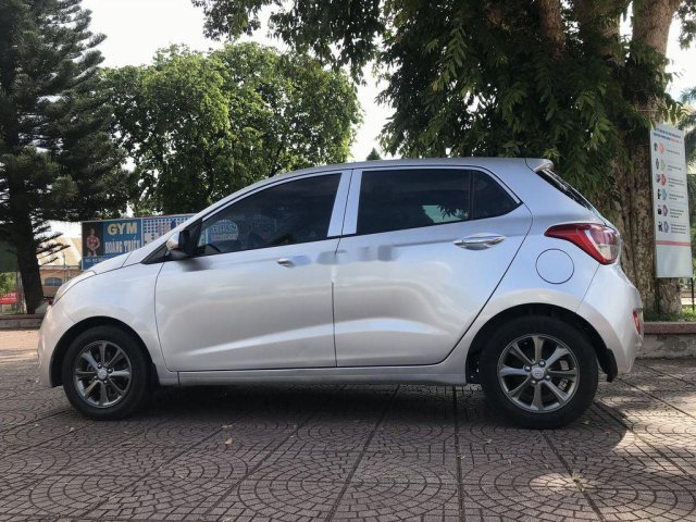 Bán Hyundai Grand i10 đời 2016, màu bạc, nhập khẩu nguyên chiếc  