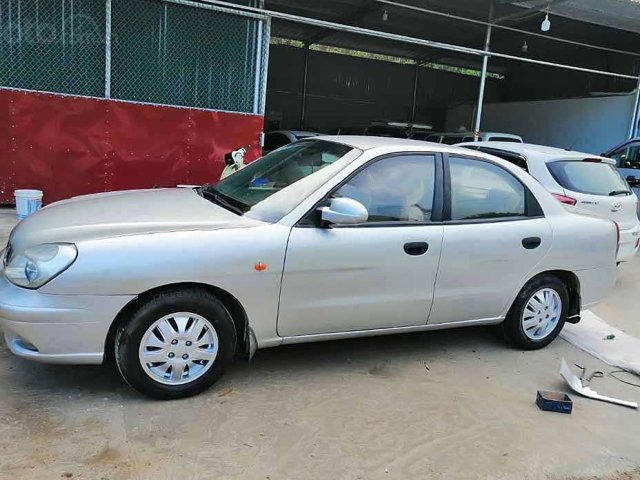 Bán ô tô Daewoo Nubira năm 2001, màu bạc, 68tr