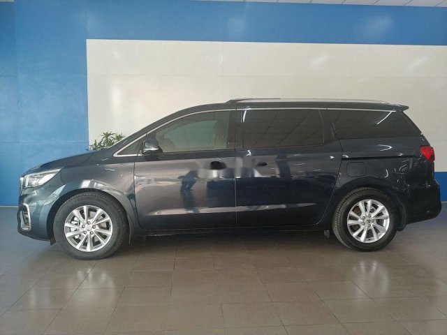 Bán Kia Sedona DATH đời 2019, màu xanh lam còn mới