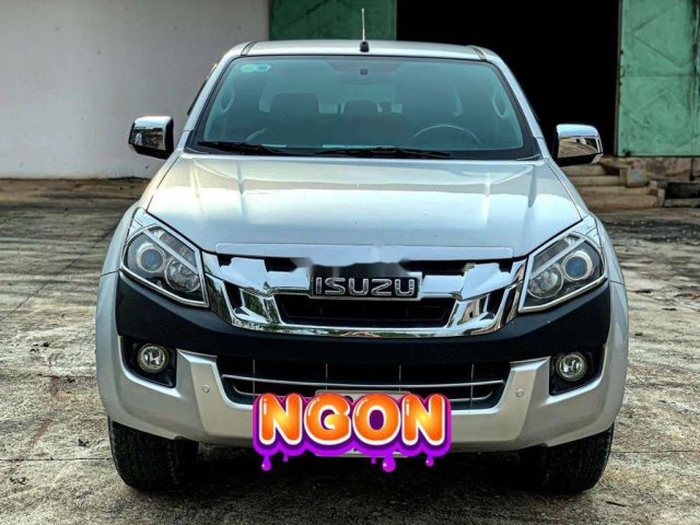 Bán xe Isuzu Dmax sản xuất 2013, màu bạc xe gia đình, 414tr0