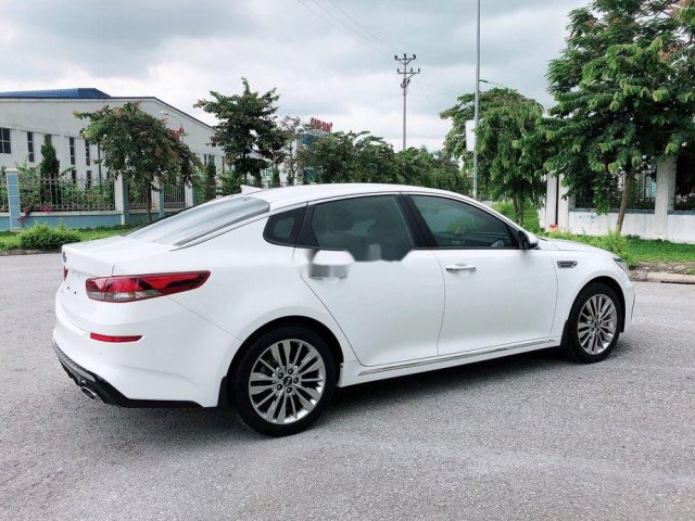 Bán xe Kia Optima Luxury năm sản xuất 2019, màu trắng0