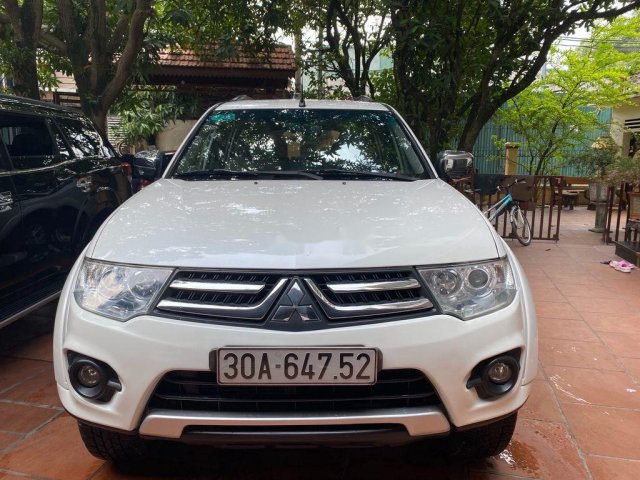 Bán Mitsubishi Pajero Sport 2014, màu trắng, số sàn0