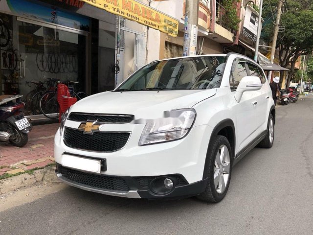 Cần bán xe Chevrolet Orlando sản xuất năm 2017, màu trắng 0