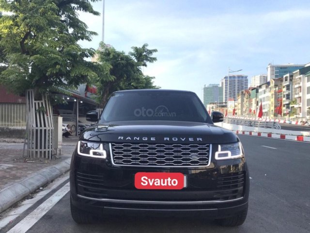 Siêu mẫu Anh quốc LandRover Range Rover Vogue hàng cực hiếm