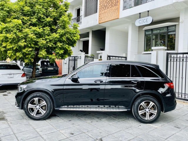 GLC 250 sx 2017, màu đen, nội thất nâu0