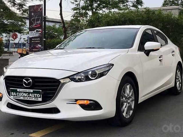 Bán ô tô Mazda 3 1.5L Luxury đời 2019, màu trắng  0