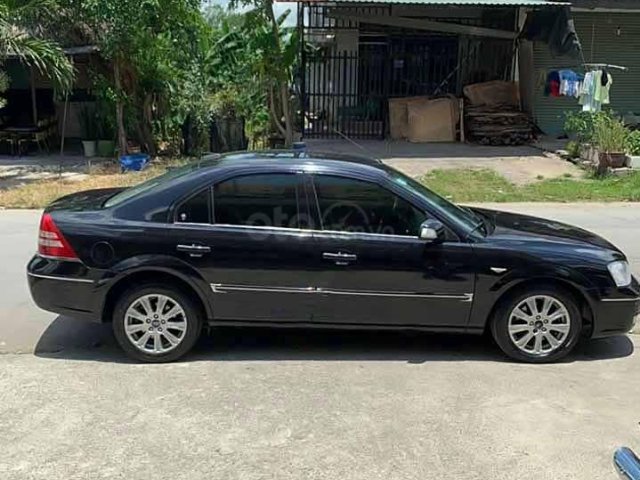 Cần bán Ford Mondeo 2.0 AT sản xuất 2005, màu đen còn mới 0